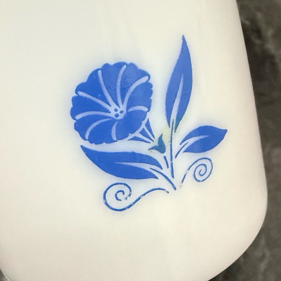 DISPENSERS INC. Salt & Pepper Shakers - Picture 12 of 12